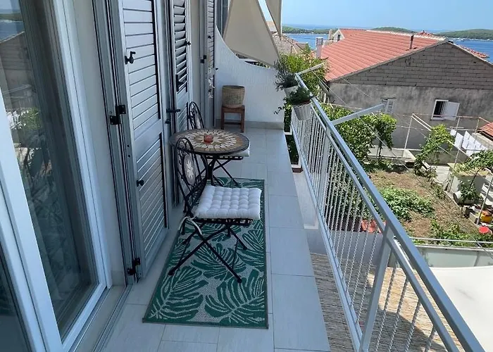 Yukka Comfor Center Hvar With Parking * Hvar Town